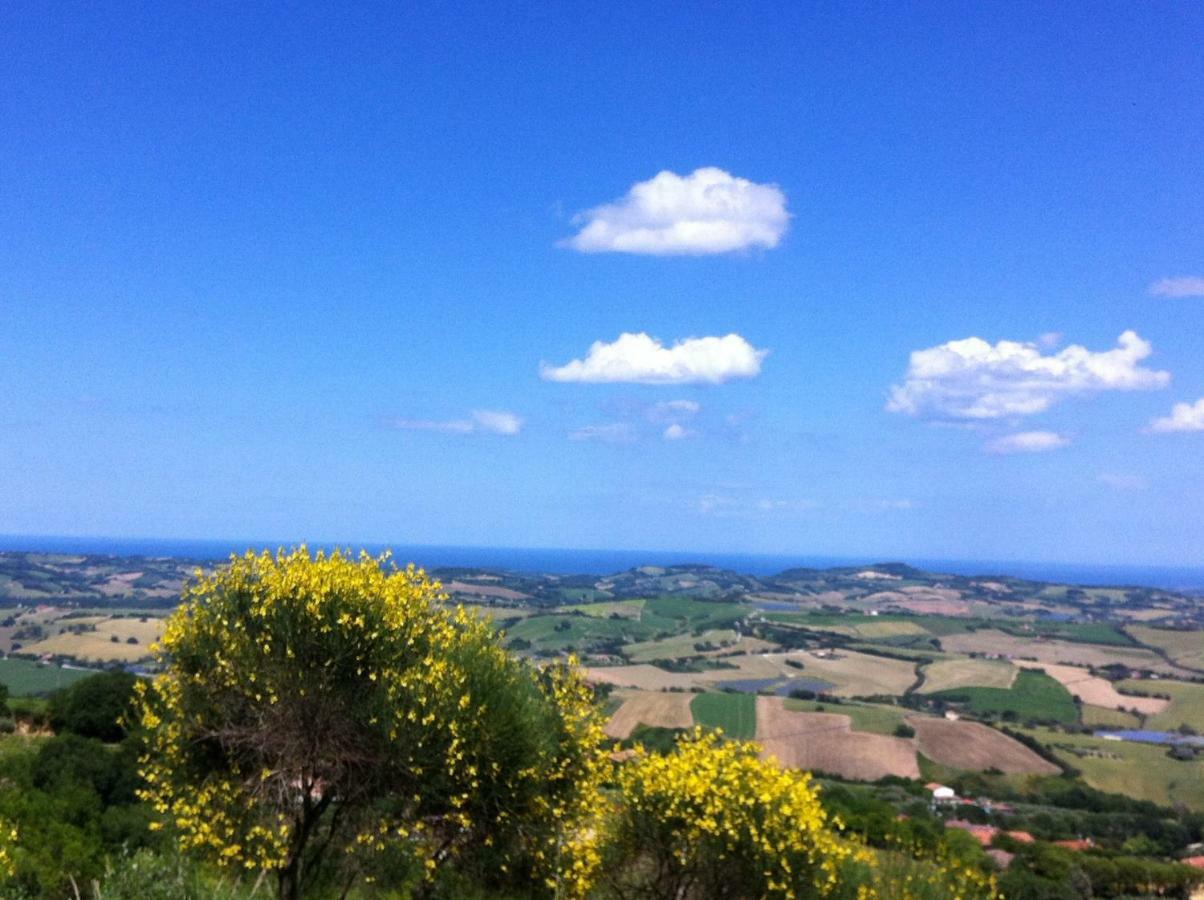 L'Infinito Bed & Breakfast Mombaroccio Luaran gambar