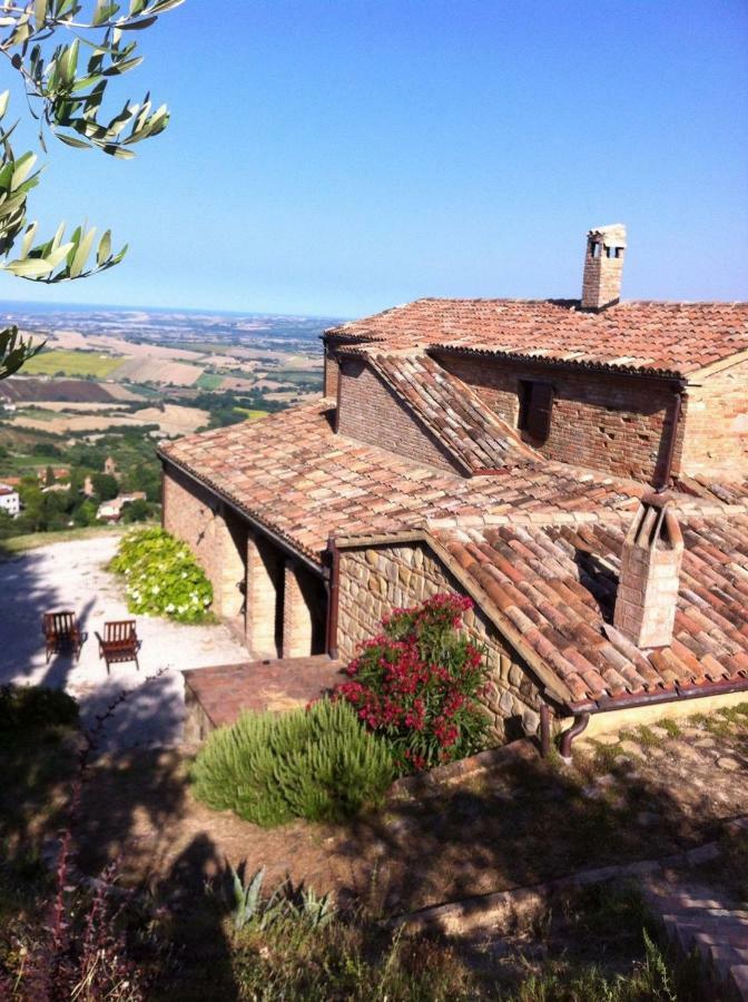 L'Infinito Bed & Breakfast Mombaroccio Luaran gambar